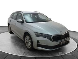 Grigio Usata 2024 Skoda Octavia Executive Station wagon | 25.800 € (Ottimo prezzo)