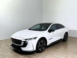 Bianco Nuova 2025 Mazda 6e Takumi-Line Tre volumi | 42.450 €