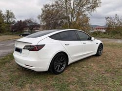 Usata 2020 Tesla Model 3 Tre volumi | 29.000 € (Molto cara)