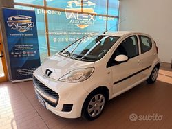 Bianco Usata 2009 Peugeot 107 Due volumi | 2699 € (Buon prezzo)
