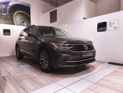 Grigio Usata 2022 VW Tiguan Elegance SUV | 25.900 € (Buon prezzo)