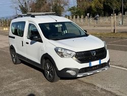 Beige Usata 2018 Dacia Dokker Monovolume | 8500 € (Cara)