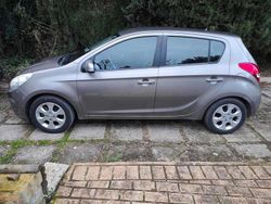Grigio Usata 2012 Hyundai i20 Comfort Due volumi | 4800 € (Buon prezzo)