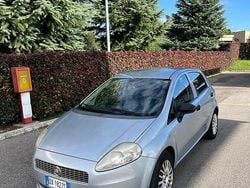 Grigio Usata 2009 Fiat Punto Tre volumi | 2250 €