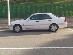 Bianco Usata 1997 Mercedes C180 Classic Tre volumi | 3000 € (Buon prezzo)