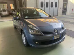 Blu Usata 2006 Renault Clio II Dynamique Tre volumi | 2900 € (Ottimo prezzo)