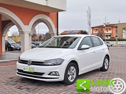 Bianco Usata 2018 VW Polo Comfortline Tre volumi | 11.900 € (Buon prezzo)