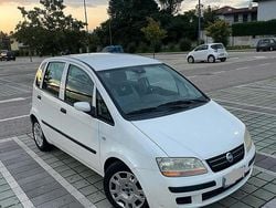 Bianco Usata 2005 Fiat Idea Monovolume | 1700 € (Buon prezzo)