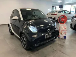 Nero Usata 2015 Smart ForTwo Coupé Passion Due volumi | 9900 € (Buon prezzo)