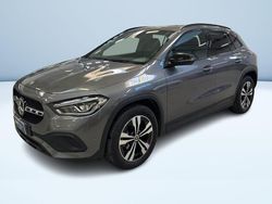 Grigio Usata 2023 Mercedes GLA200 SUV | 34.500 € (Ottimo prezzo)