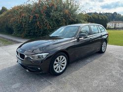 Nero Usata 2015 BMW 316 Luxury Line Station wagon | 8900 € (Buon prezzo)