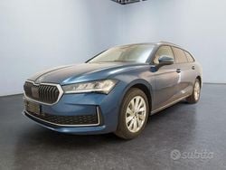 Blu/azzurro Nuova 2025 Skoda Superb Selection Station wagon | 34.700 € (Buon prezzo)