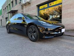 Nero Usata 2019 Tesla Model 3 Tre volumi | 20.800 € (Ottimo prezzo)