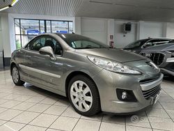 Grigio Usata 2011 Peugeot 207 CC Cabrio | 2990 € (Super prezzo)