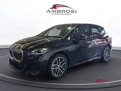 Black sapphire metallizzato Nuova 2025 BMW 218 Active Tourer M Sport Monovolume | 37.000 € (Buon prezzo)