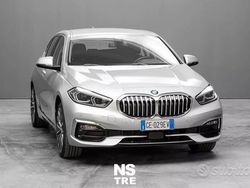 Grigio Usata 2021 BMW 116 Luxury Line Due volumi | 26.963 € (Molto cara)