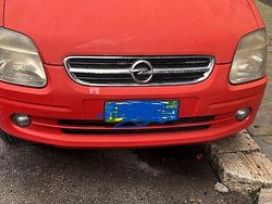 Usata 2001 Opel Agila Monovolume | 1000 €