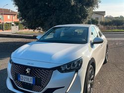 Usata 2021 Peugeot e-208 Due volumi | 13.500 €