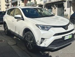Bianco Usata 2017 Toyota RAV4 Business Edition SUV | 13.400 € (Ottimo prezzo)
