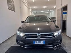Nero Usata 2020 VW Passat Executive Station wagon | 17.900 € (Buon prezzo)