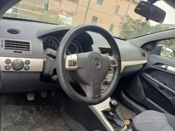 Usata 2008 Opel Astra Due volumi | 1800 € (Ottimo prezzo)