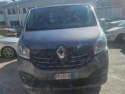 Grigio Usata 2018 Renault Trafic Monovolume | 22.000 € (Molto cara)