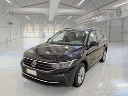 Nero Usata 2021 VW Tiguan Life SUV | 23.650 € (Buon prezzo)