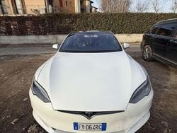 Usata 2019 Tesla Model S Due volumi | 29.000 € (Molto cara)