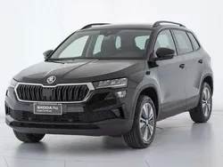Nero Usata 2023 Skoda Karoq Ambition SUV | 23.900 € (Buon prezzo)