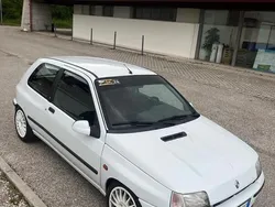 Usata 1991 Renault Clio Tre volumi | 14.000 €