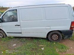 Usata 1999 Mercedes Vito Furgone | 1200 €