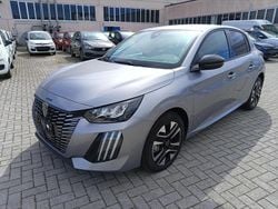 Grigio Nuova 2025 Peugeot 208 Allure Due volumi | 21.700 € (Buon prezzo)