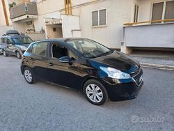 Nero Usata 2013 Peugeot 208 Active Due volumi | 5500 € (Ottimo prezzo)