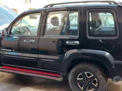 Nero Usata 2003 Jeep Cherokee SUV | 1000 €
