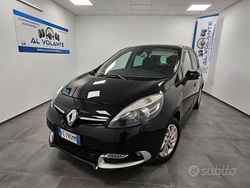 Nero Usata 2016 Renault Scénic III Bose Edition Monovolume | 7990 € (Buon prezzo)