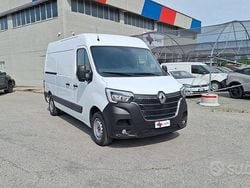 Bianco Usata 2022 Renault Master Tre volumi | 18.950 € (Cara)