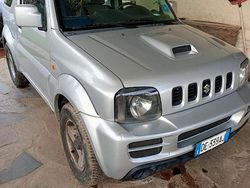 Grigio Usata 2007 Suzuki Jimny SUV | 9000 € (Molto cara)