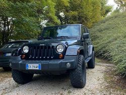 Nero Usata 2009 Jeep Wrangler Sahara SUV | 22.000 € (Cara)