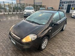 Nero Usata 2009 Fiat Punto Tre volumi | 1600 € (Buon prezzo)