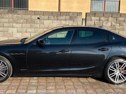 Nero Usata 2018 Maserati Ghibli Tre volumi | 27.900 € (Buon prezzo)