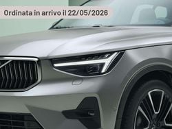 Argento Usata 2023 Volvo XC40 SUV | 41.430 € (Buon prezzo)
