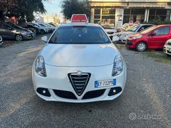 Bianco Usata 2011 Alfa Romeo Giulietta Distinctive Tre volumi | 5500 € (Buon prezzo)