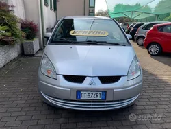 Usata 2009 Mitsubishi Colt Tre volumi | 2800 €