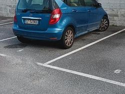 Blu Usata 2009 Mercedes A180 Elegance Monovolume | 1800 €