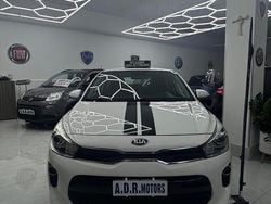 Bianco Usata 2017 Kia Rio Active Tre volumi | 6800 € (Ottimo prezzo)