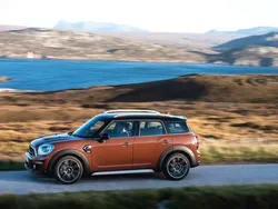 Bianco Usata 2017 Mini Cooper Countryman Hype SUV | 18.900 € (Buon prezzo)