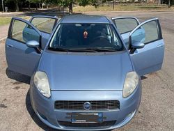 Usata 2007 Fiat Grande Punto Due volumi | 4000 € (Cara)