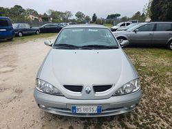 Argento Usata 2001 Renault Mégane Cabriolet Dynamique Cabrio | 1999 €