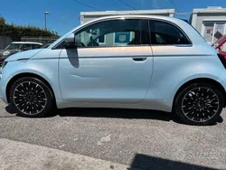 Blu Usata 2020 Fiat 500e La Prima Cabrio | 15.899 € (Buon prezzo)