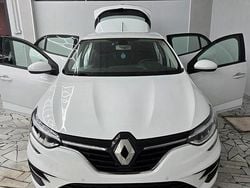 Bianco Usata 2022 Renault Mégane IV Techno Tre volumi | 14.990 € (Ottimo prezzo)